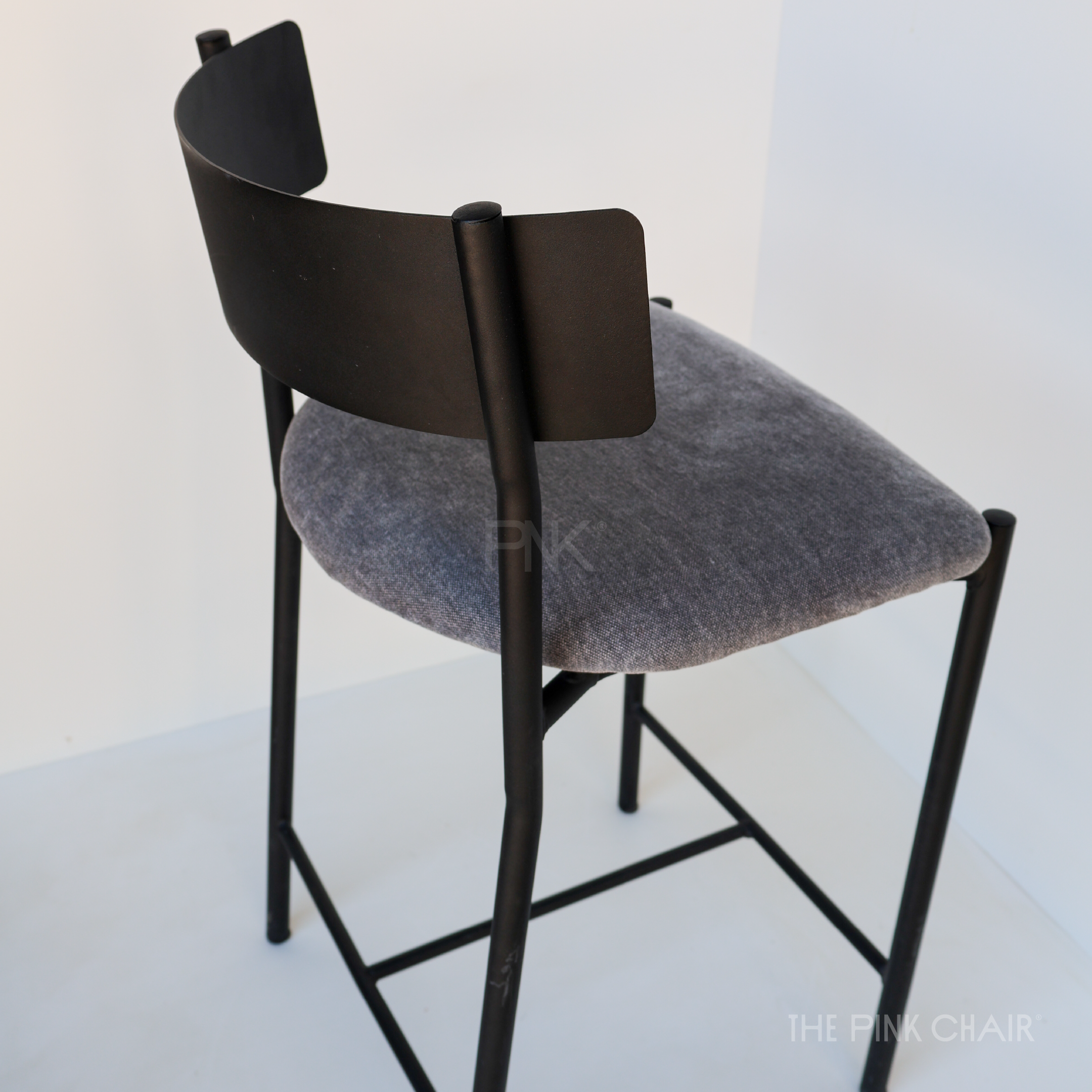 banqueta-mm05-tapizado-thor-gris-oscuro-cano-negro_2