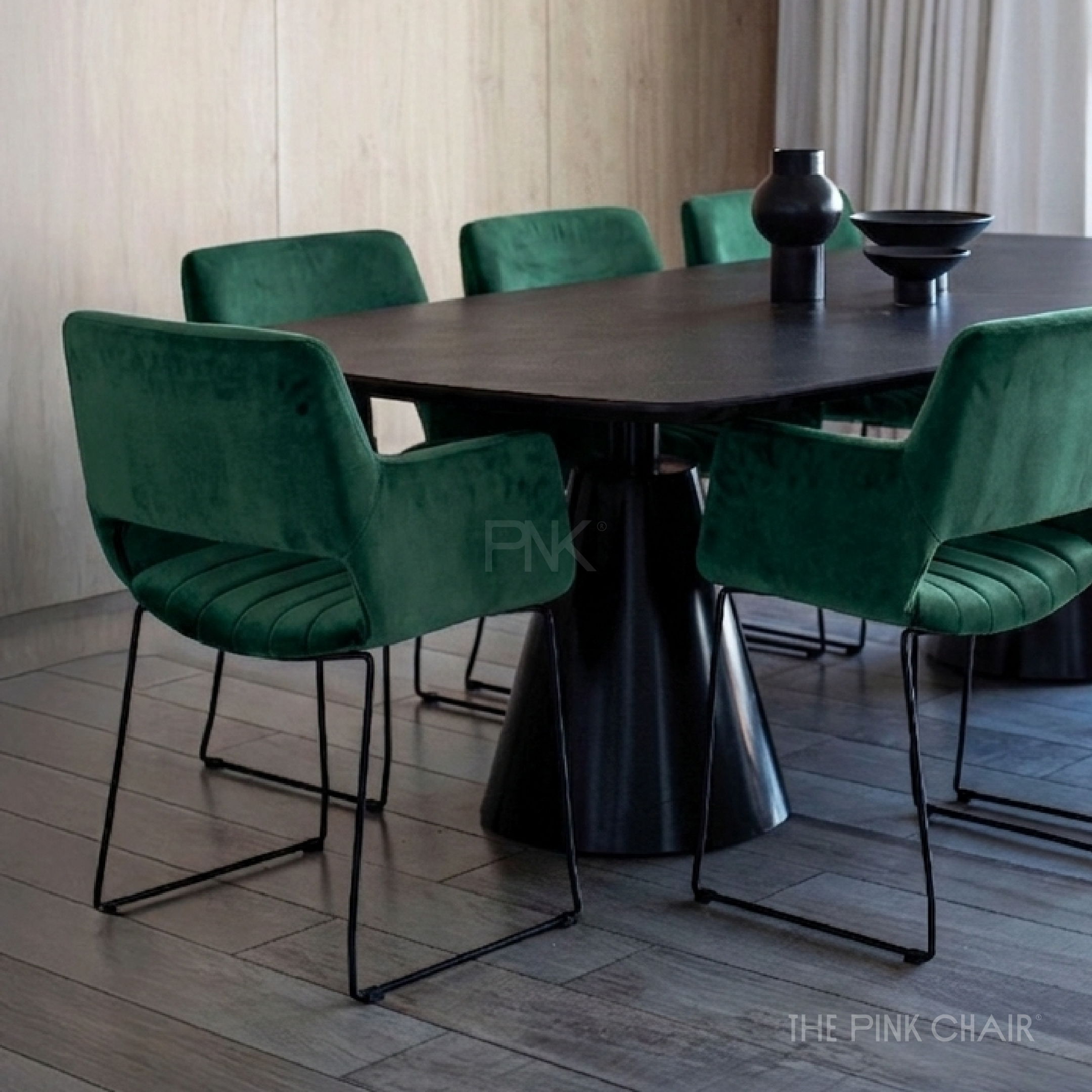 sillon-vtm53-tapizado-royal-verde-trineo-negro